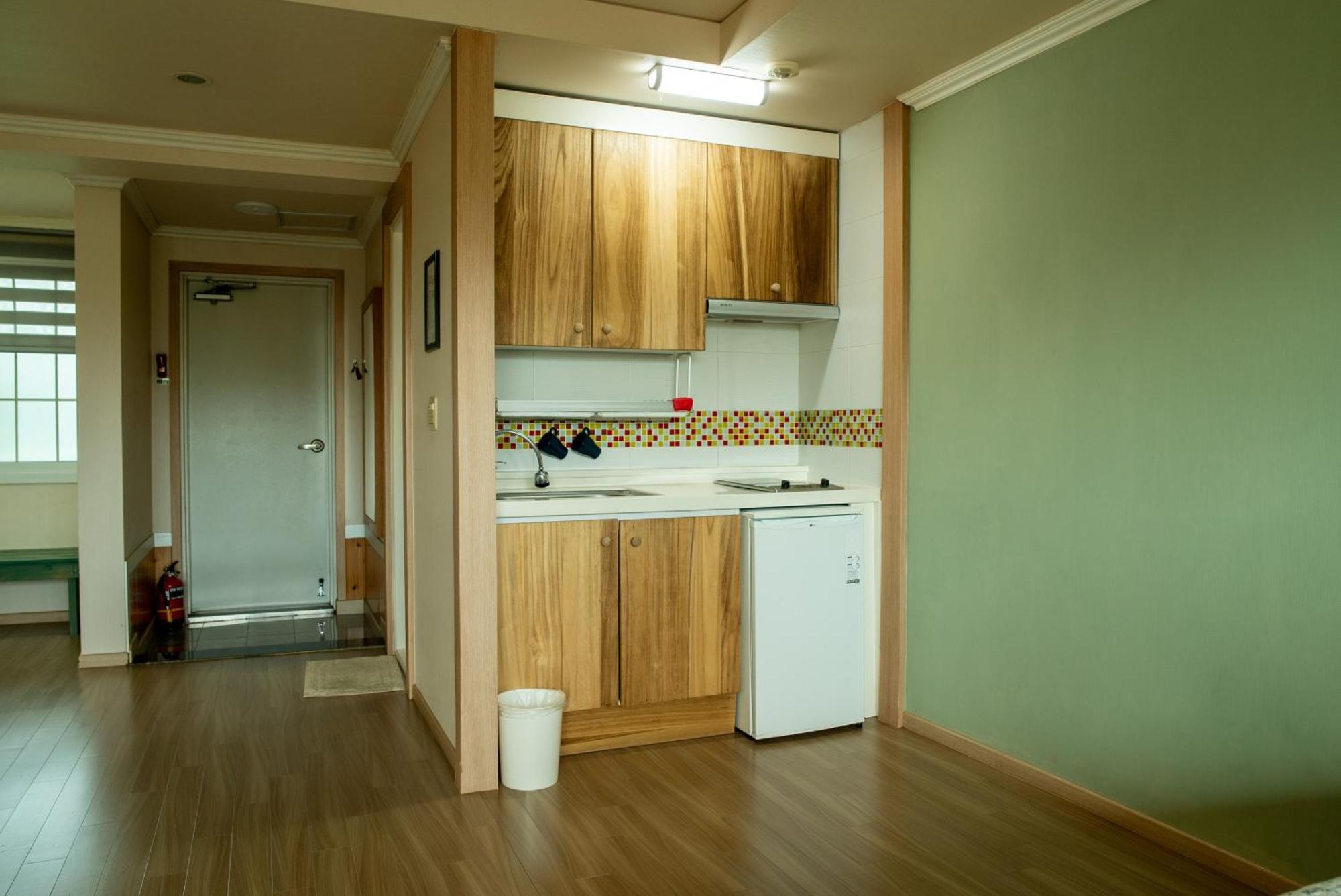 Green Narae Pension Seogwipo Exterior foto