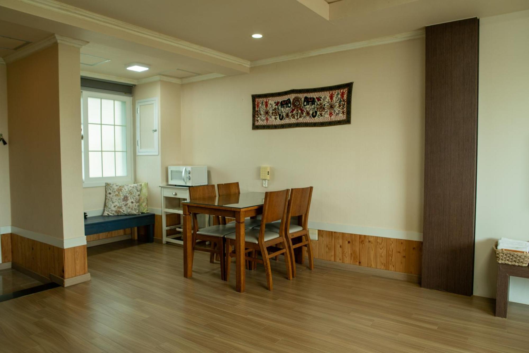Green Narae Pension Seogwipo Exterior foto